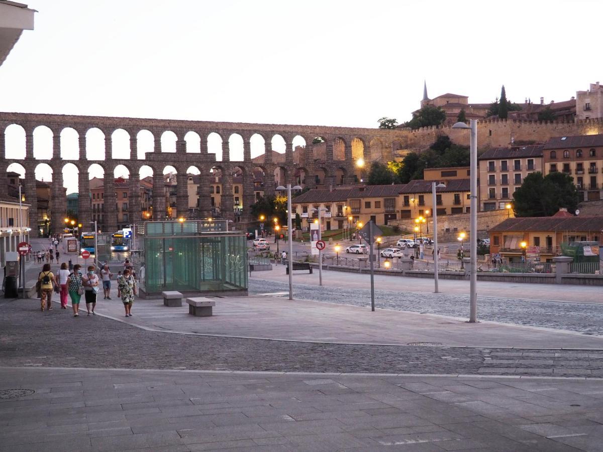 Hotel Ele Acueducto Segovia Exterior photo