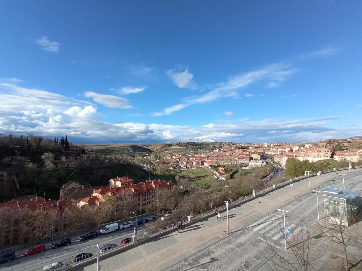 Hotel Ele Acueducto Segovia Exterior photo