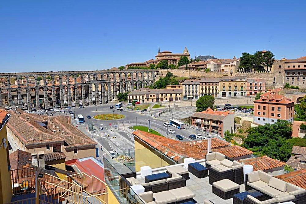 Hotel Ele Acueducto Segovia Exterior photo