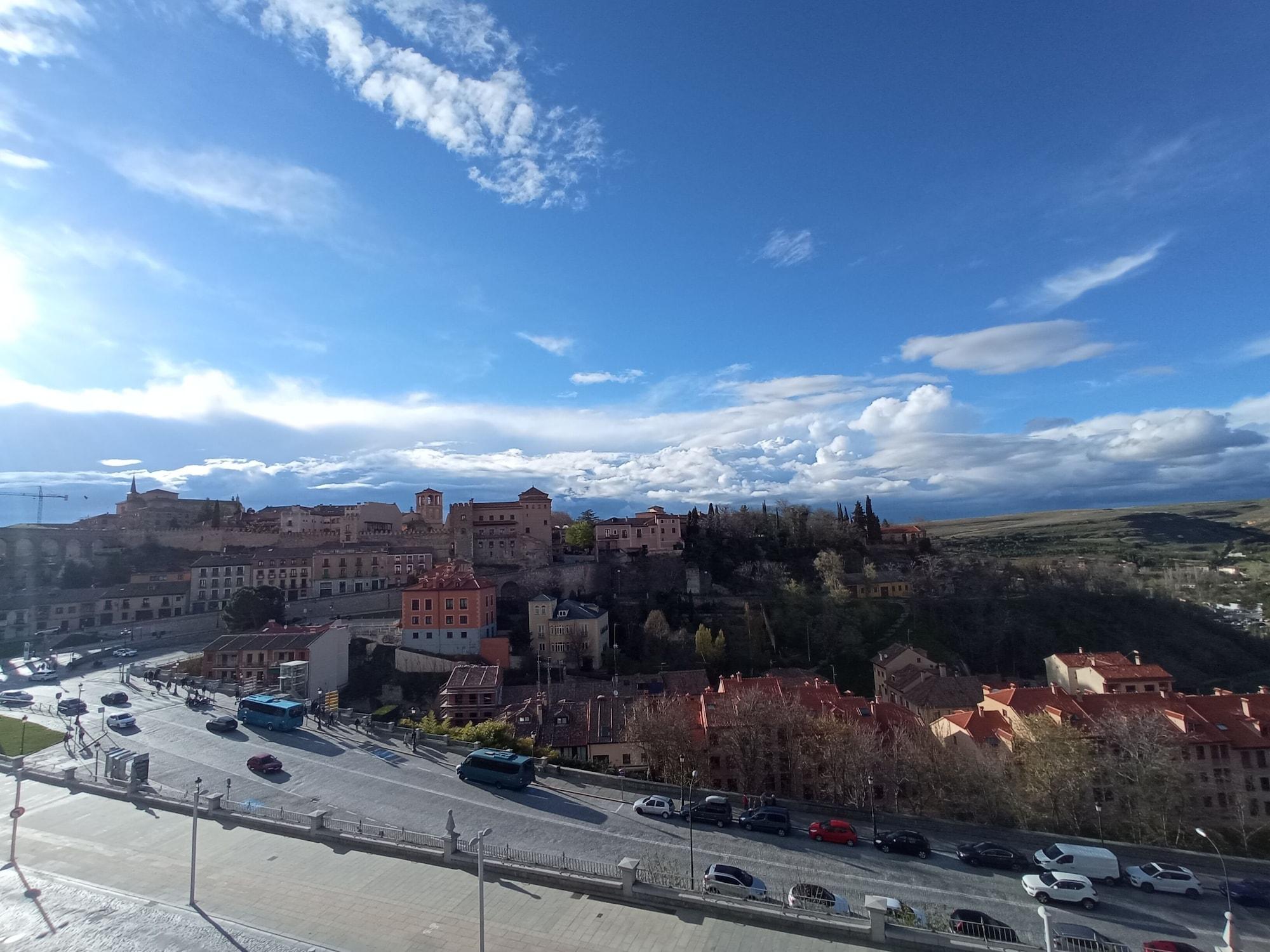 Hotel Ele Acueducto Segovia Exterior photo